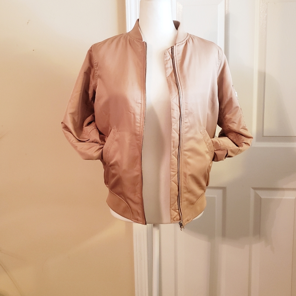 SALE Forever 21 Tan Satin Bomber Jacket Sz-S